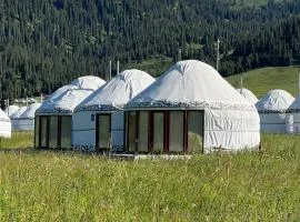 Karkyra Yurt Glamping