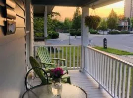 Lakeside Bungalow