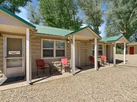 Mt Carmel Motel Room close to Zion National Park
