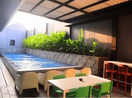 VNC Hotel Serpong Powered by Archipelago, hotel ieftin din Dongkal
