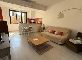 Appartement intra-muros、エーグ・モルトのホテル
