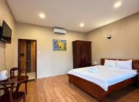 BUNGALOW HOTEL