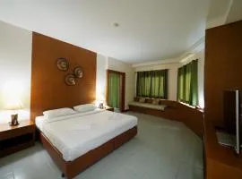 Central Place Hotel