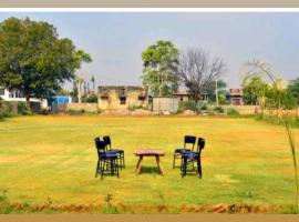 Ranthambore Bagh niwas, hotel v destinaci Khilchīpur