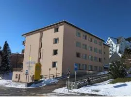 Cresta Apartments Two Bedroom Apartments