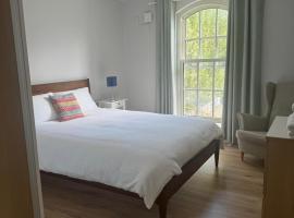 Nile Lodge, hotel a Galway