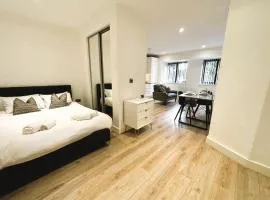 Cozy Studio in Solihull with Parking - NEC or Airport