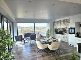 Wohnung mit großer Terrasse und Stadtview