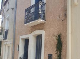 Maison de village proche de l'&eacute;tang et de la mer