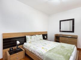 Home2Book Charming Retreat Apt in Caletillas，坎德拉里亞的飯店