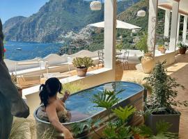 Villa Santa Chiara Positano Suites, hotel v Positane