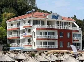Hotel Noy