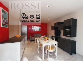 Charmant T2 Centre-ville Parking Clim Wifi - ROSSIconciergerie - Linge inclus, golf hotel in La Grande-Motte