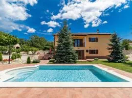 Villa Augustina, a beautiful villa with a wonderful garden