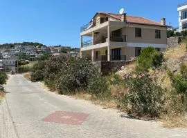 Çandarlı Lux with sea view with a pool