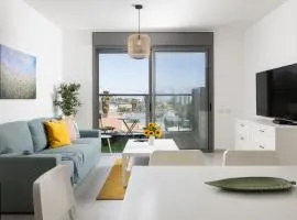 Blue Space Suites - Steps From The Beach - By SEAELO EILAT