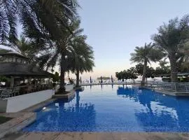 2 Bedroom beach front apartment