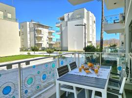 Sunny Beach Apartments - 147, ξενοδοχείο σε Lalzit Bay