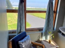 Oceanic Flashpackers accommodation, hotel v destinaci East London