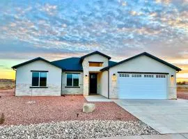 Southern Utah High Desert Family Home with Private Hot Tub