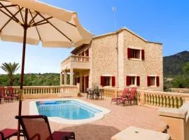 Cas Cavaller Family & Friends Retreat