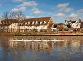 London Thames Lodge by Dancenter
