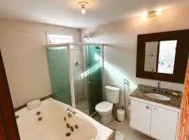 Cobertura com Banheira e Cama King