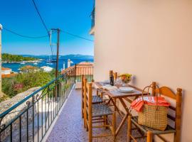 EIRINI's SEA VIEW HOUSE、ガイオスのホテル