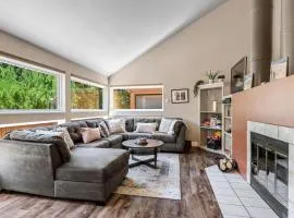 Family Vacation Home Hot Tub Pool Free Village Bus