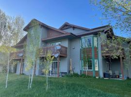 Edwards Mountain Chic On River Pool and Hot Tubs, hotel din Edwards