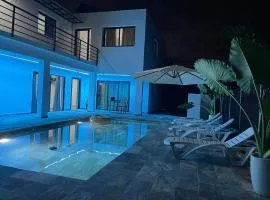 Casa Entre Playas con piscina en Las Galeras