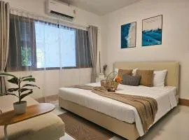 Yachting House Thalang Phuket,Near the beach and airport
