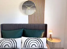 La Inside Apartment