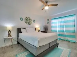 Beachside Cozy Home w/ Patio in Hollywood