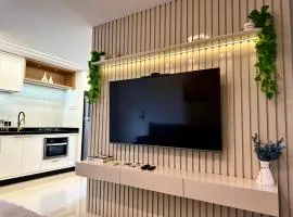 Apto Itapema NOVO 2 quartos e 2bwc -2 garagens - Prédio com Piscina