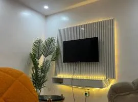 Luxuriously Furnished 1 Bedroom Serviced Apartment