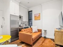 Charming Midtown 3BD 1 Bath Near Times Square & Central Park