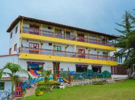 Roble Colonial - Apartamentos Deluxe en Guatapé