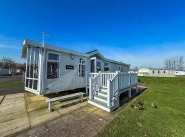 Stunning 6 Berth Caravan With Decking At Southview Holiday Park Ref 33175V