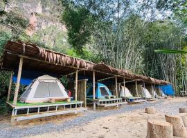 Khaosok Mysterious Restaurant and Camp ร้านลึกลับริมคลอง, hotel in Khao Sok National Park