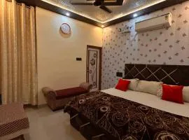 TEMPLE TOWN HOMES assi ghat Varanasi