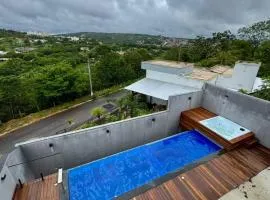 Mansão Luxuosa em Condominio