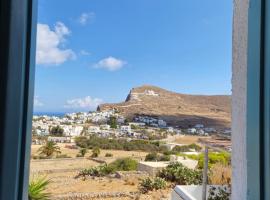 Amygdali&aacute; - Chora view house, k&aelig;ledyrsvenligt hotel i Chora Folegandros