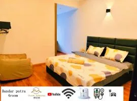 Area Bandar Putra Kulai 4-6BR near AEON IOI Airport