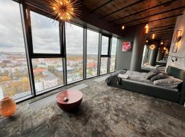 Hanza Tower Apartment - 22 floor, swimming pool & SPA, ξενοδοχείο σε Στετίνο