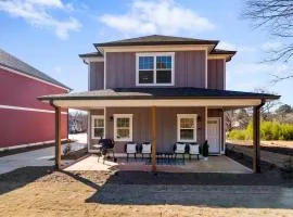 4-Bedroom Home in Athens, Near University of Georgia