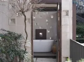 山午 雲在屾房