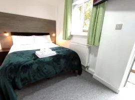Aspen Studio - Self Contained City Centre Studio