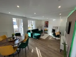 Neueröffnung nach Sanierung! Komfort Apartments am Badepark, Modern! Stylisch! Geräumig!