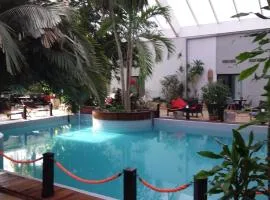 Tropical Hotel